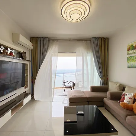Scenic Country Garden Danga Bay By Lions Bay Apartment Johor Bahru Room photo