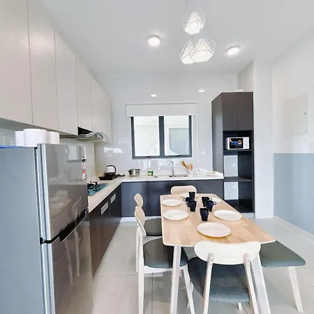 Scenic Country Garden Danga Bay By Lions Bay Apartment Johor Bahru Room photo