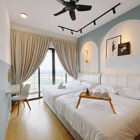 Scenic Country Garden Danga Bay By Lions Bay Apartment Johor Bahru Room photo