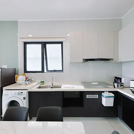 Scenic Country Garden Danga Bay By Lions Bay Apartment Johor Bahru Room photo