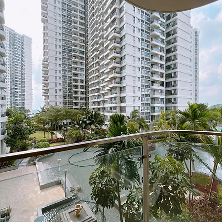 Scenic Country Garden Danga Bay By Lions Bay Apartment Johor Bahru Room photo