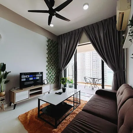 Scenic Country Garden Danga Bay By Lions Bay Apartment Johor Bahru Room photo