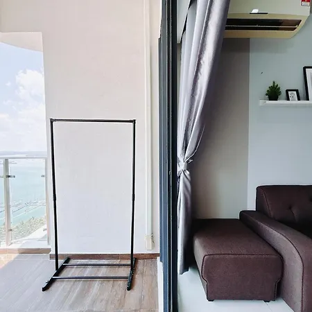 Scenic Country Garden Danga Bay By Lions Bay Apartment Johor Bahru Room photo