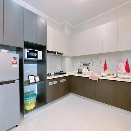 Scenic Country Garden Danga Bay By Lions Bay Apartment Johor Bahru Room photo