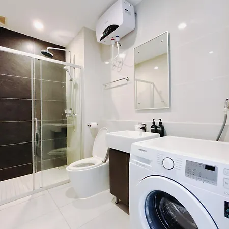 Scenic Country Garden Danga Bay By Lions Bay Apartment Johor Bahru Room photo