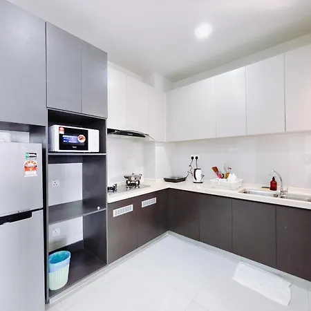 Scenic Country Garden Danga Bay By Lions Bay Apartment Johor Bahru Room photo