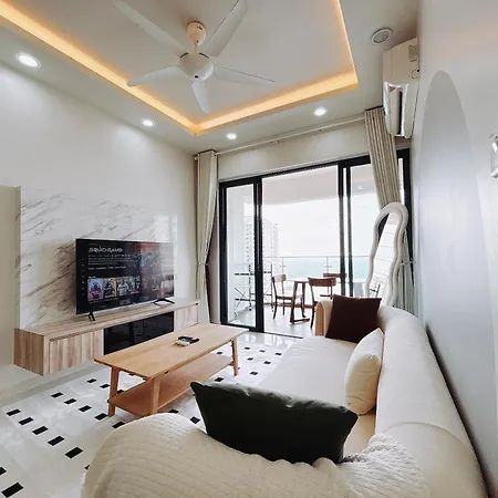 Scenic Country Garden Danga Bay By Lions Bay Apartment Johor Bahru Room photo